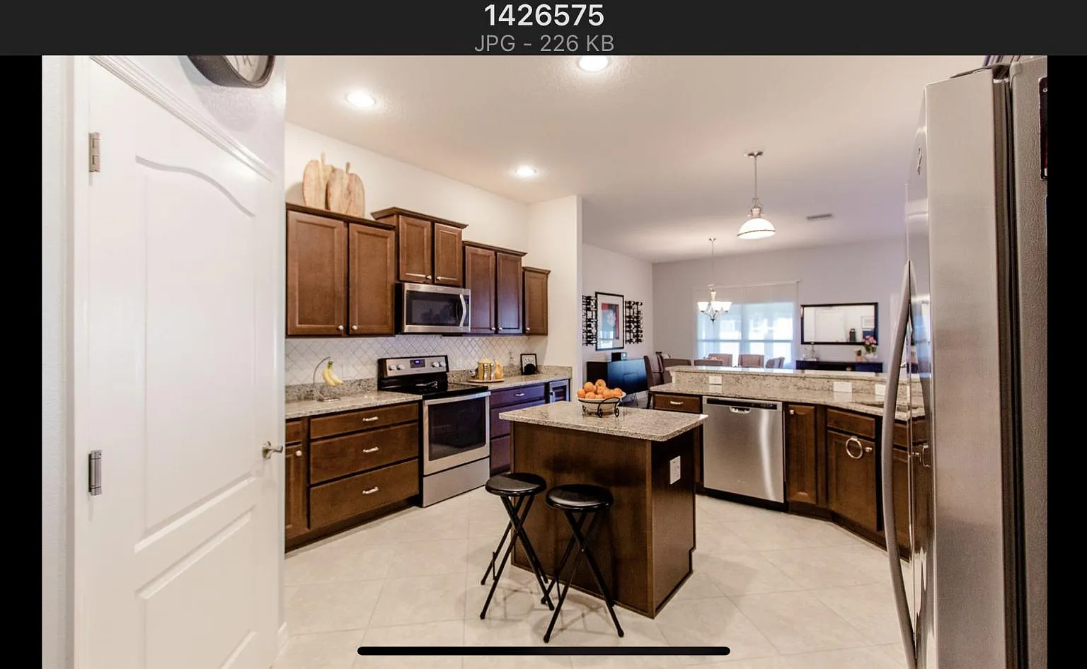 4 bed, 2724 sqft, $3,000 — Photo 4