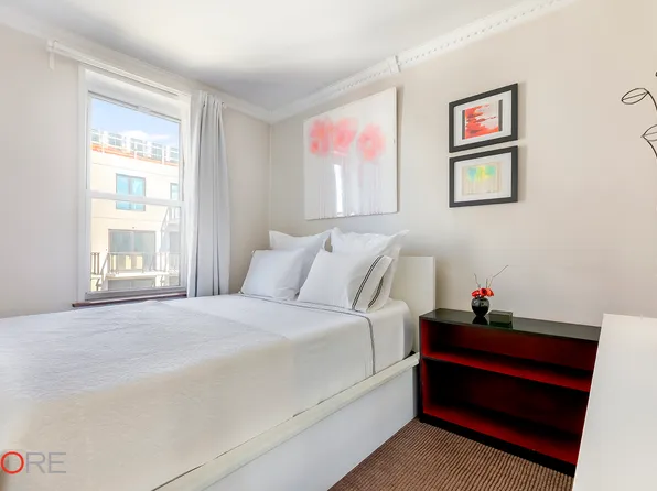 930 East 7th Street image 9 of 11