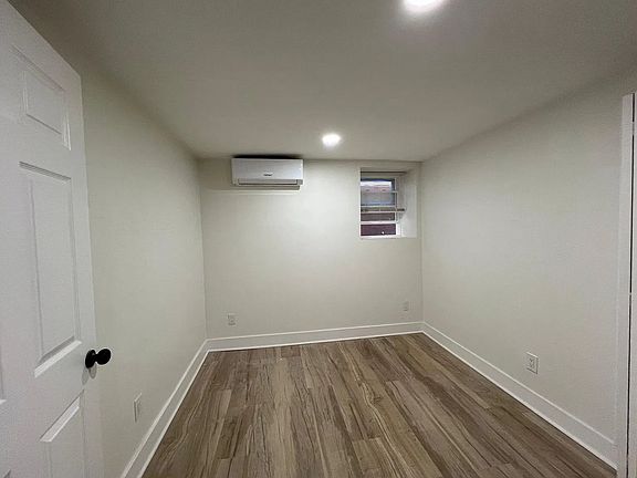 3rd image of 180 E 54th St APT 1