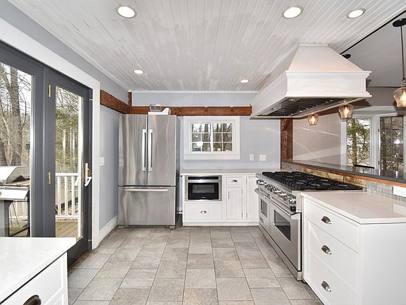 2nd image of 281 Mill Valley Rd