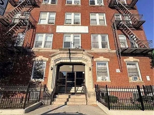 1967 65th St APT 4E, Brooklyn, NY 11204
