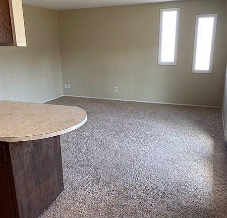 4th image of 624 Berrydale Ave #25