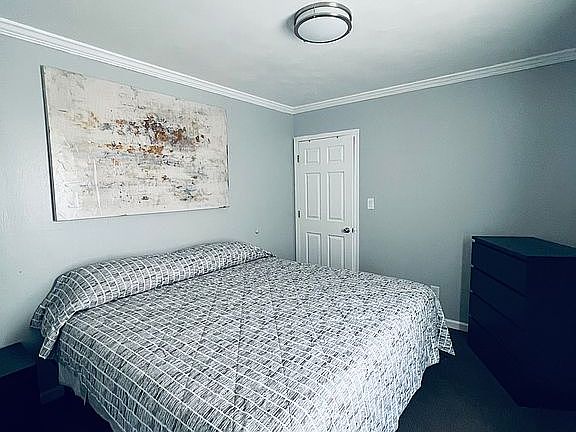 4th image of 2038 N Gale Ave