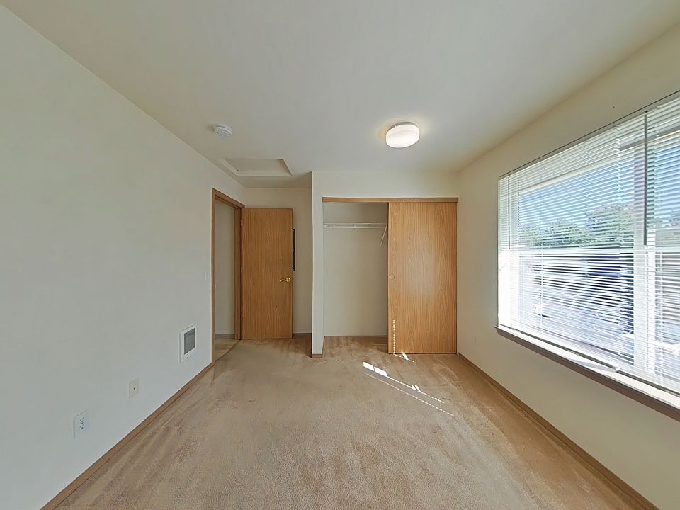 Building Photo 5