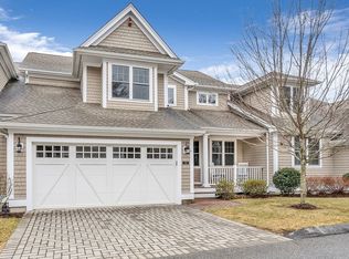 5 Reserve Way #B, Burlington, MA 01803