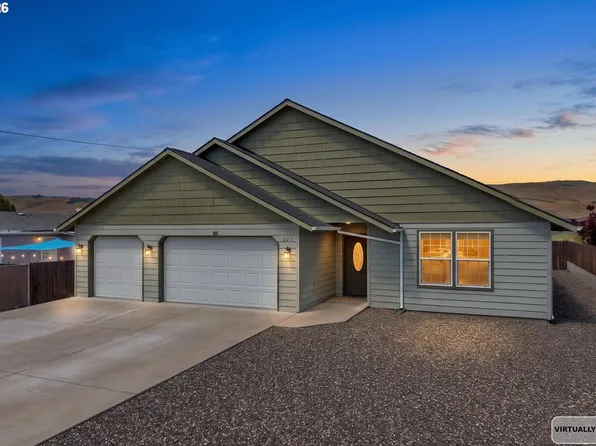 327 3rd Ave, Dallesport, WA 98617
