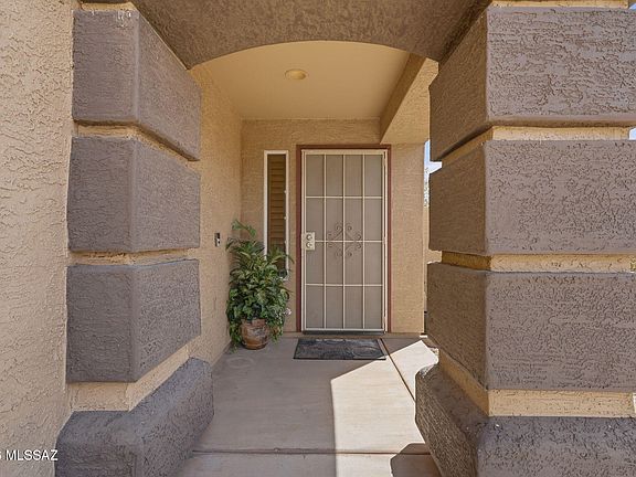 5th image of 359 S 16th St