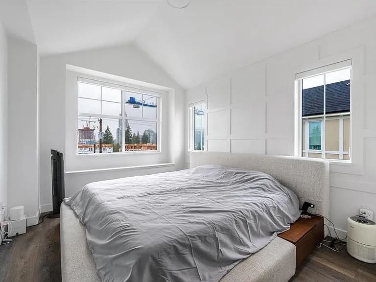 707 Robinson St #108 — Photo 3