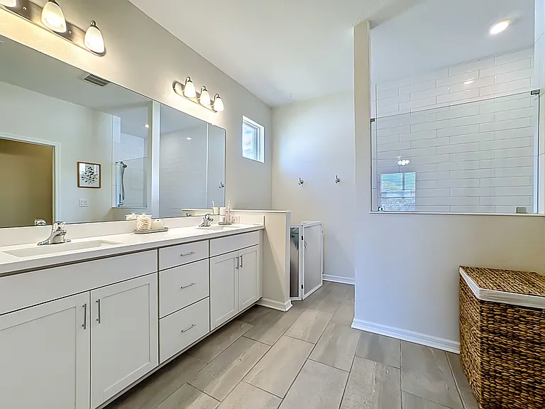 4448 Reisswood Loop — Photo 33