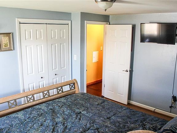 4th image of 73 Baker Ct