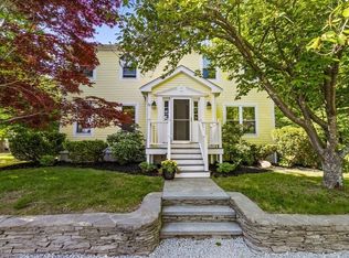 88 E Bacon St, Plainville, MA 02762