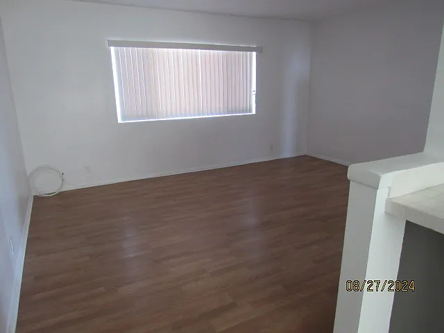 3458 W 67th St #4 — Photo 9