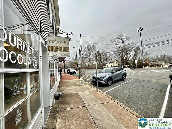 4th image of 507 Delaware Ave