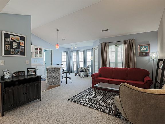 4th image of 9168 Yarmouth Dr APT F