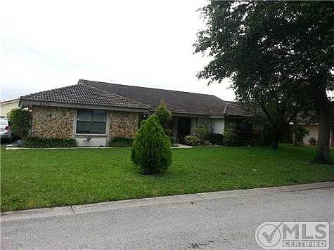 1st image of 3240 NW 114th Ln