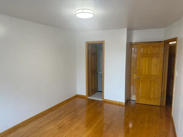 13229 58th Rd Floor 2, Flushing, NY 11355