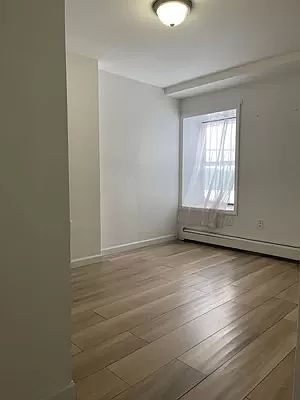 5th image of 11-27 47th Ave #Ll