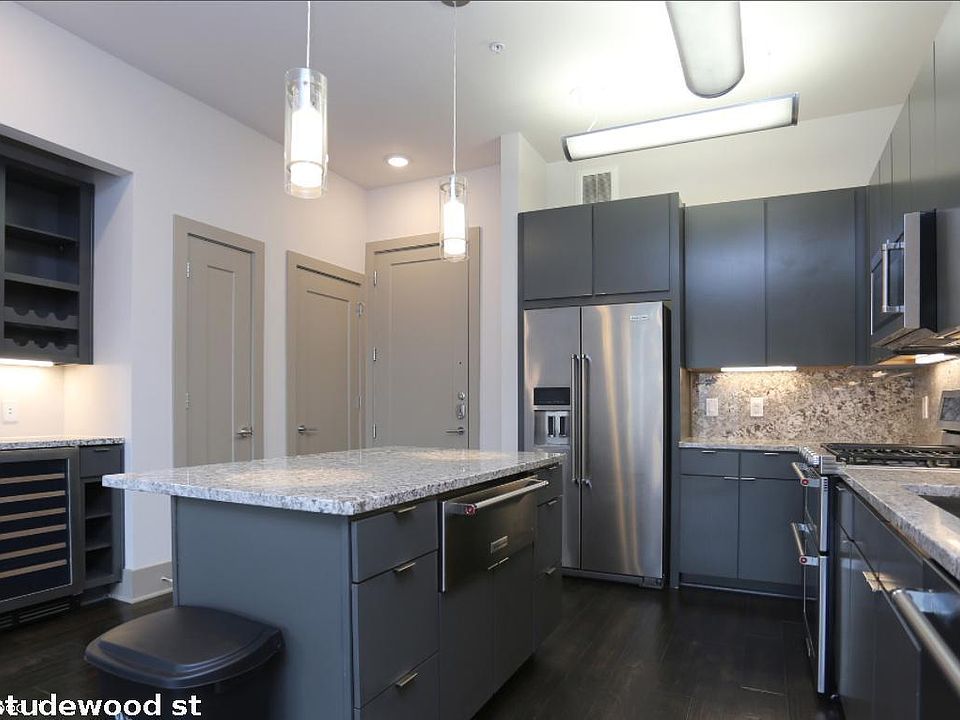 1st image of 1210 Studewood St #827