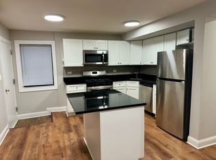 5730 N Winthrop Ave #1, Chicago, IL 60660