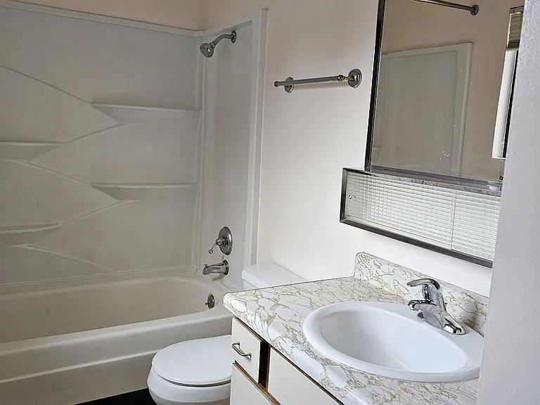 701 E 6th Ave #204 — Photo 12