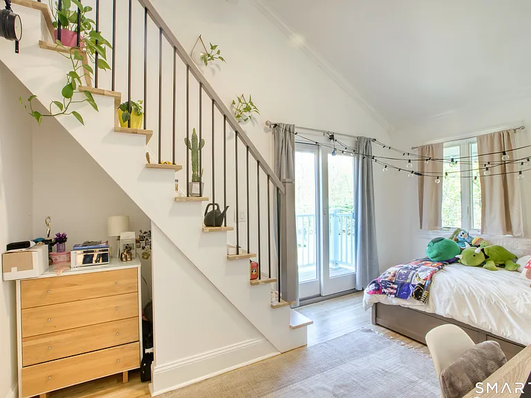 35 Dartmouth Rd — Photo 13