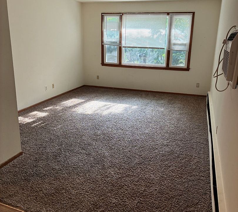 1st image of 2808 30th Ave S APT 3