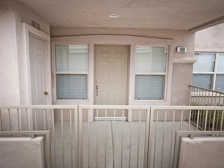 Santa Fe Apartments II — Photo 82
