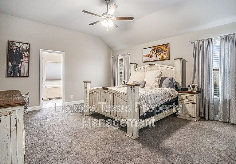 226 Harp Ave — Photo 9