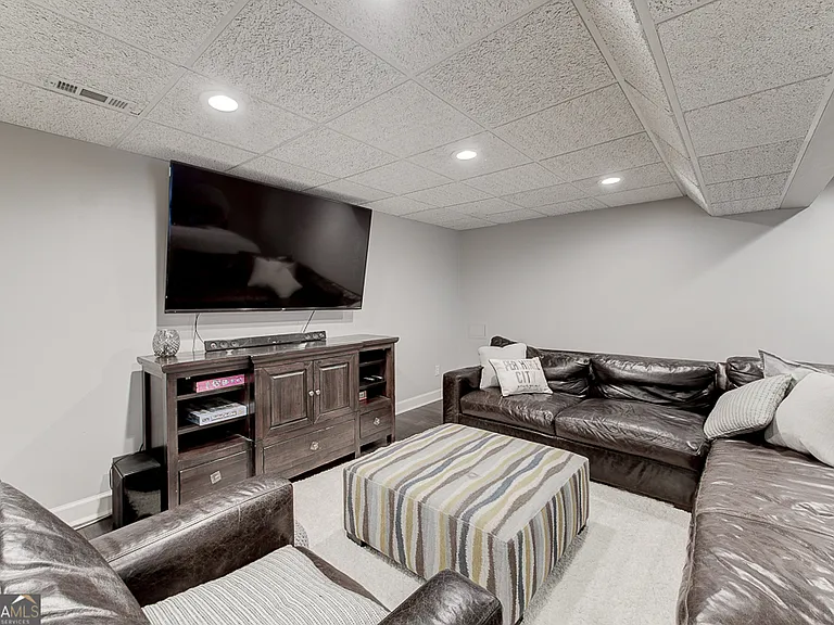 209 Cedar Dr — Photo 19