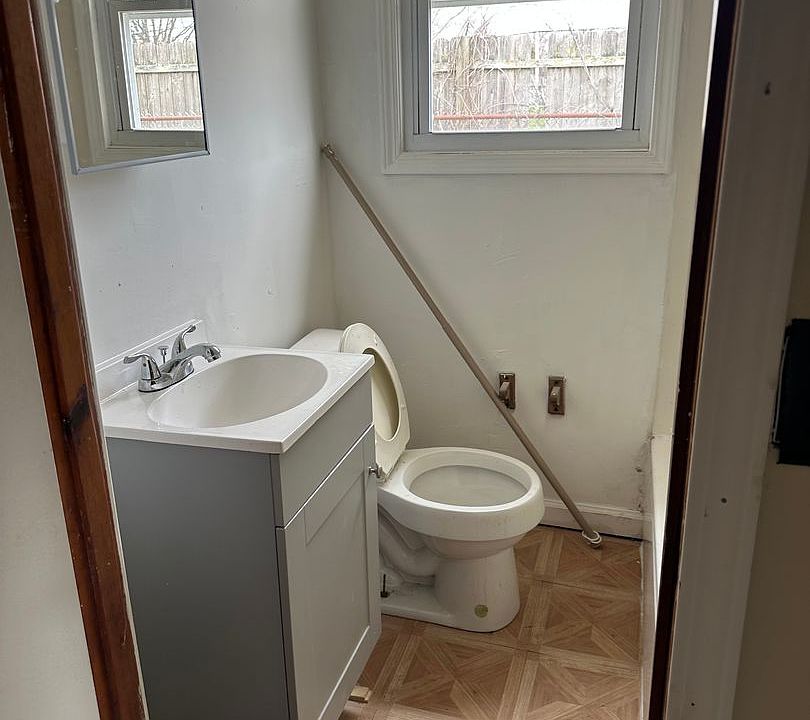 2nd image of 14035 S Telegraph Rd #9
