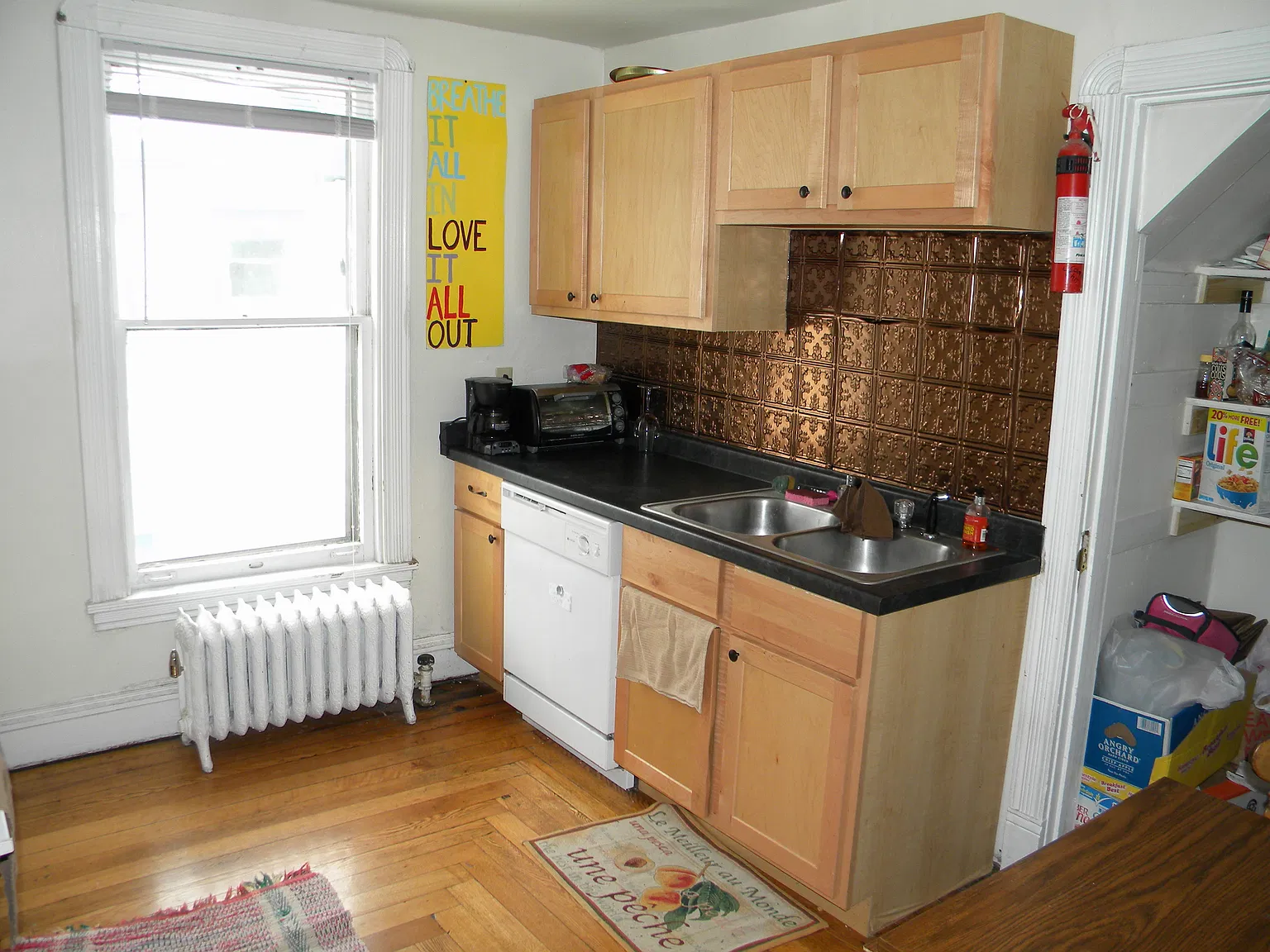 8 bed, $3,800 — Photo 4