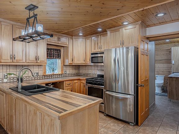 5th image of 6034 Equinox Ln