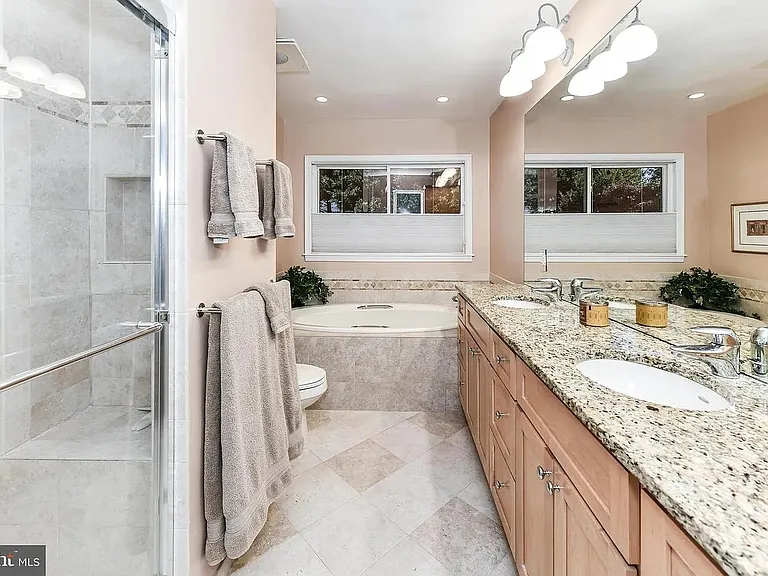 3806 N Wakefield St — Photo 12