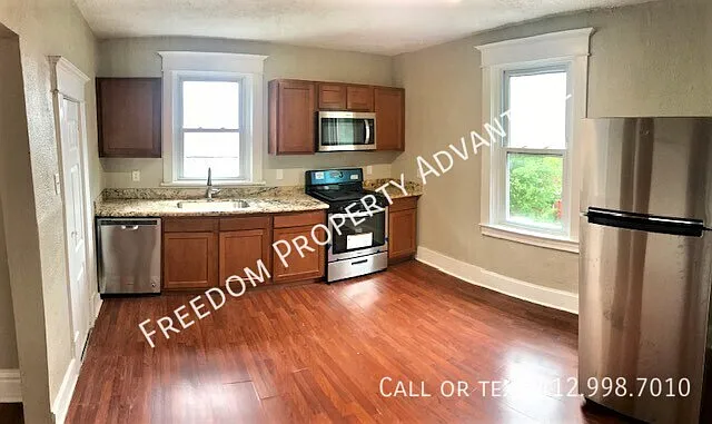 111 Kenova St Floor 2 photo 1