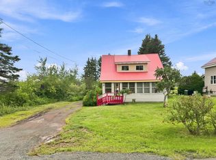 20 Lisgar St, Springhill, NS B0M 1X0