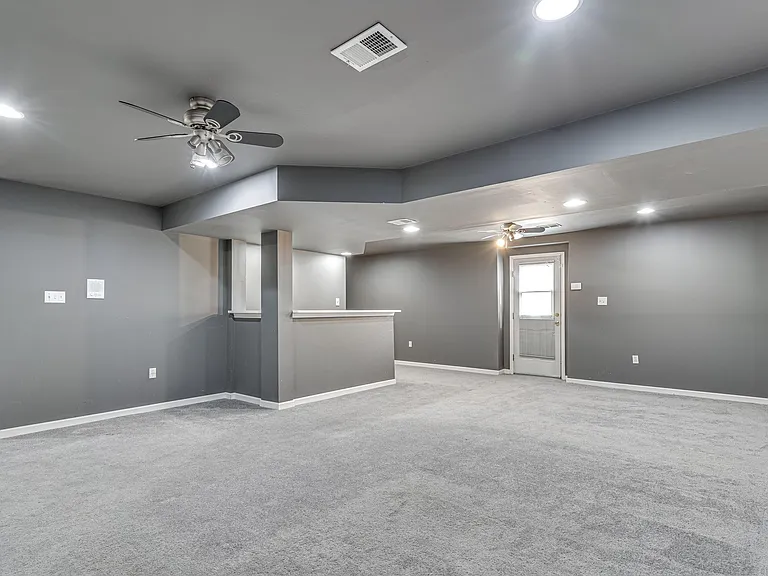 9646 Bergamont Ct — Photo 28