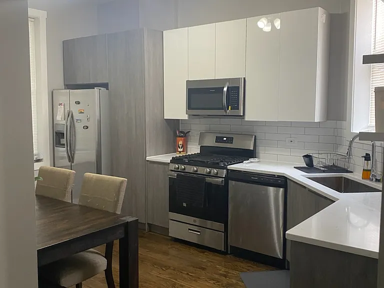 2212 W 23rd St #2 — Photo 4