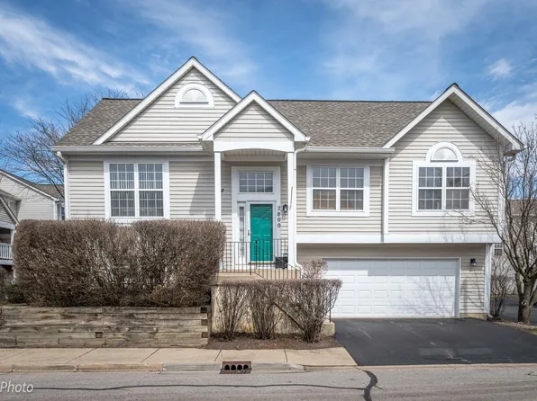 2800 Shelly Ln, Aurora, IL 60504