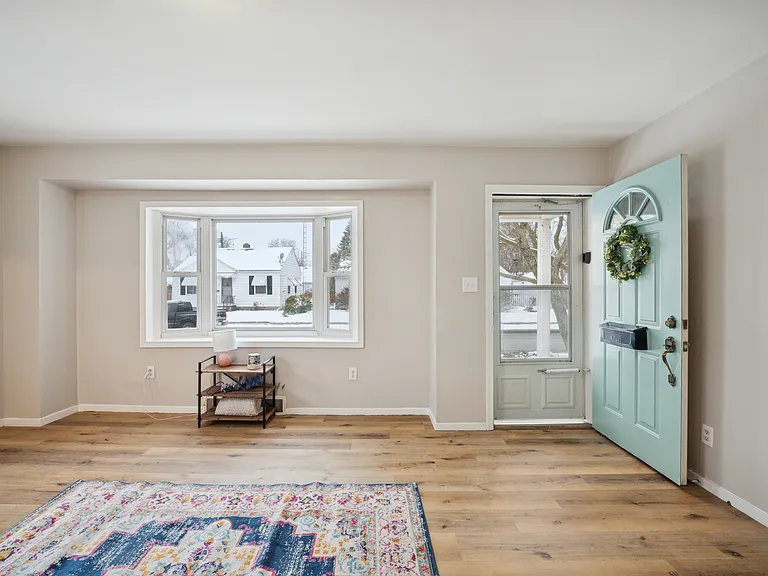 4438 Packard Rd — Photo 9