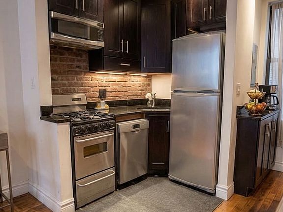5th image of 321 W 16th St APT 1W
