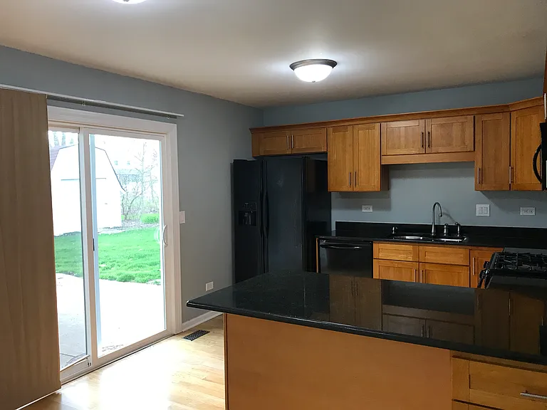 609 S 13th Ave — Photo 7