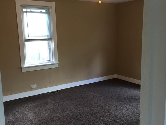 4th image of 115 Saude Ave