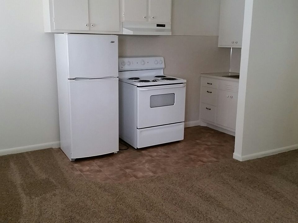 1st image of 1519 8th St APT 3
