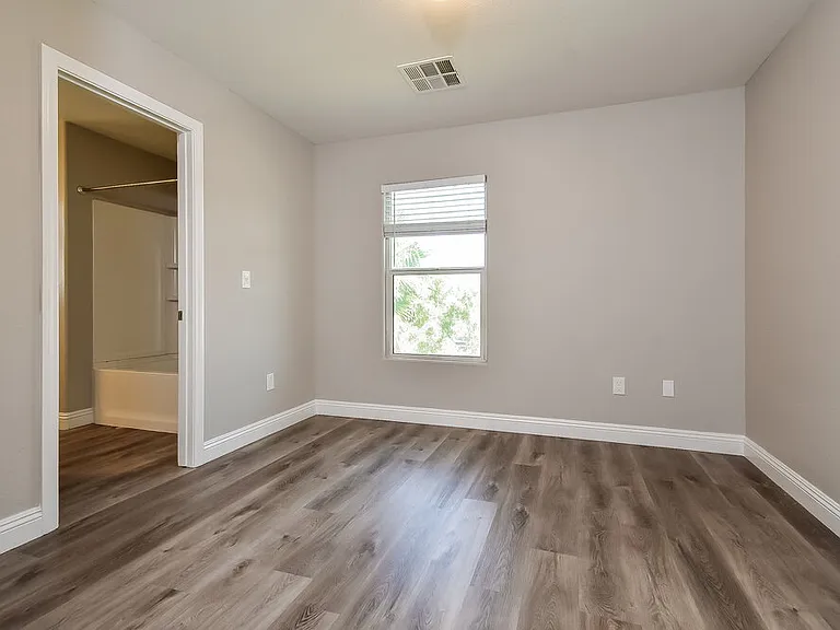124 Icy River Ave — Photo 12