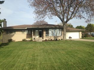 53430 Franklin Dr, Shelby Township, MI 48316