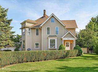 702 Congdon Ave, Elgin, IL 60120