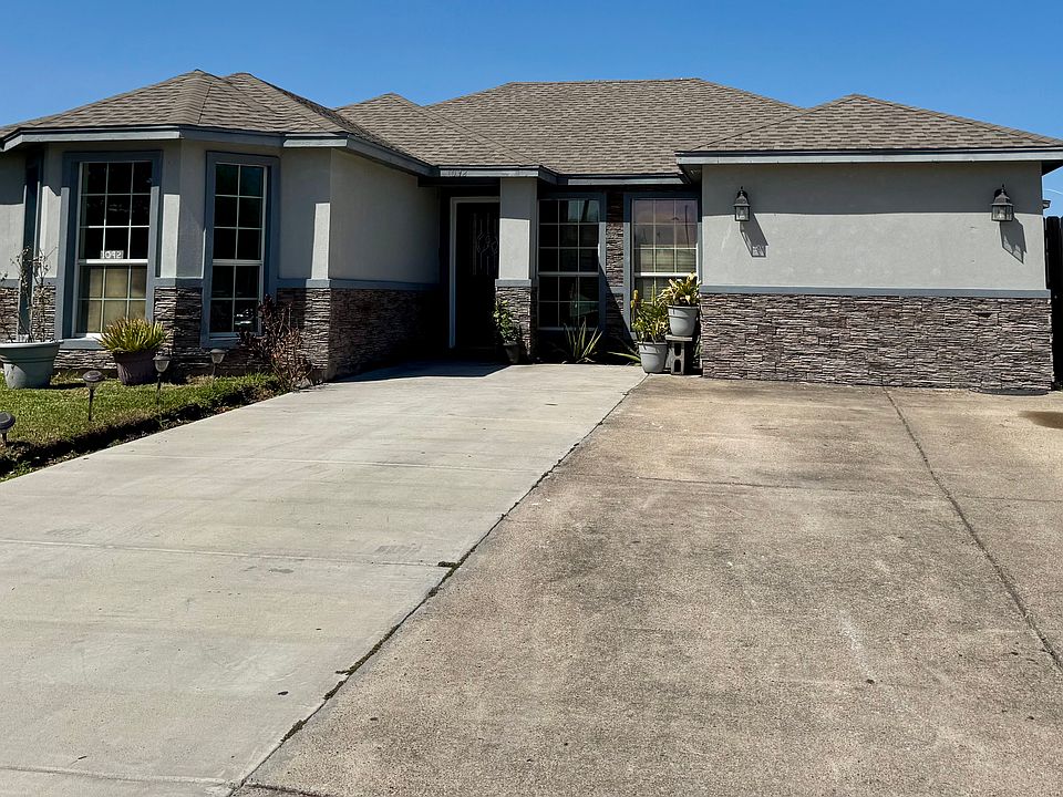 1st image of 1092 Guadalupe Cir
