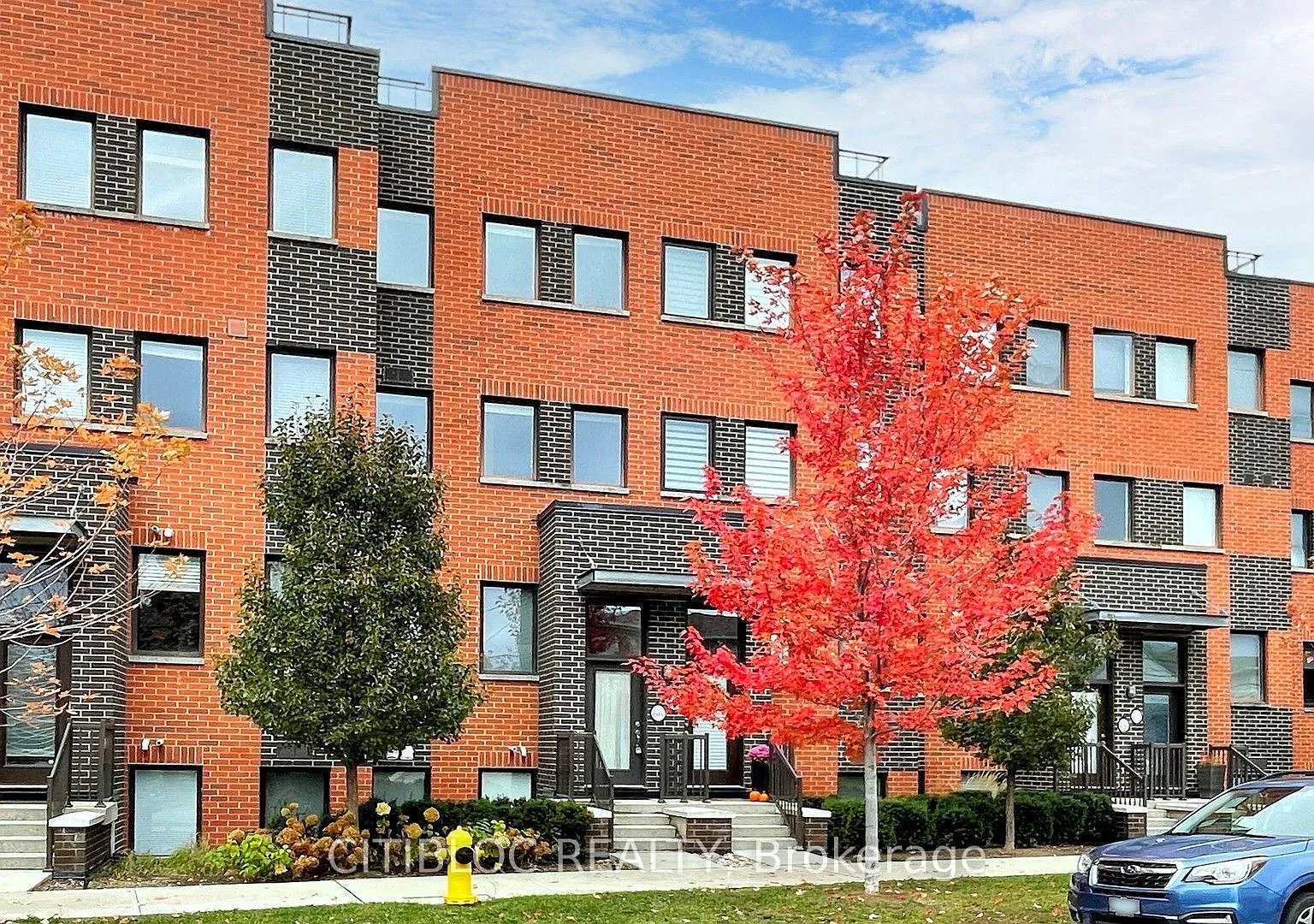 3 bed, $2,980 — Photo 1