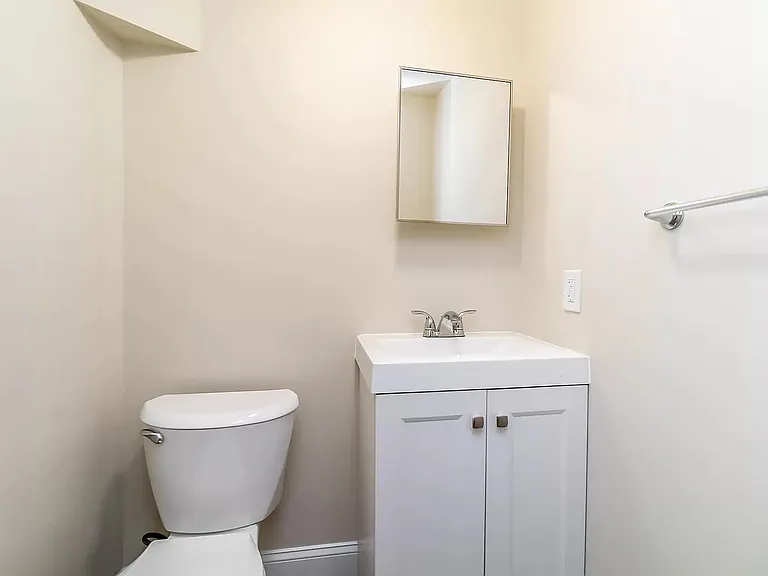 635 Portland St #A — Photo 16