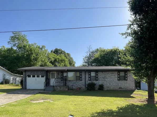 105 Walker Dr, Naples, TX 75568